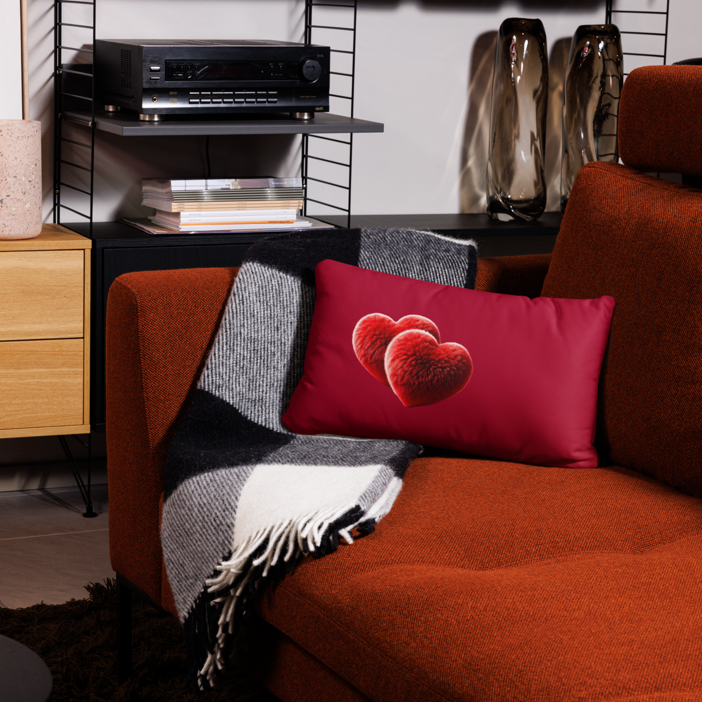 Red Heart Throw Pillow (Red)